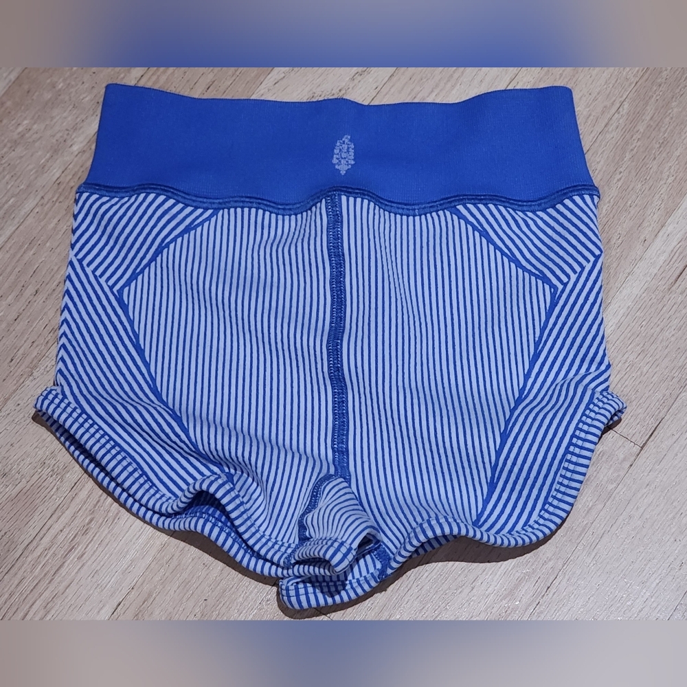 Free People Movement Blue Striped Women's Shorts Xs